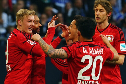 球迷们期盼 球迷们期盼