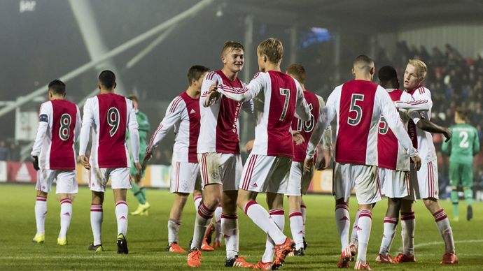 在去年的中 在去年的中