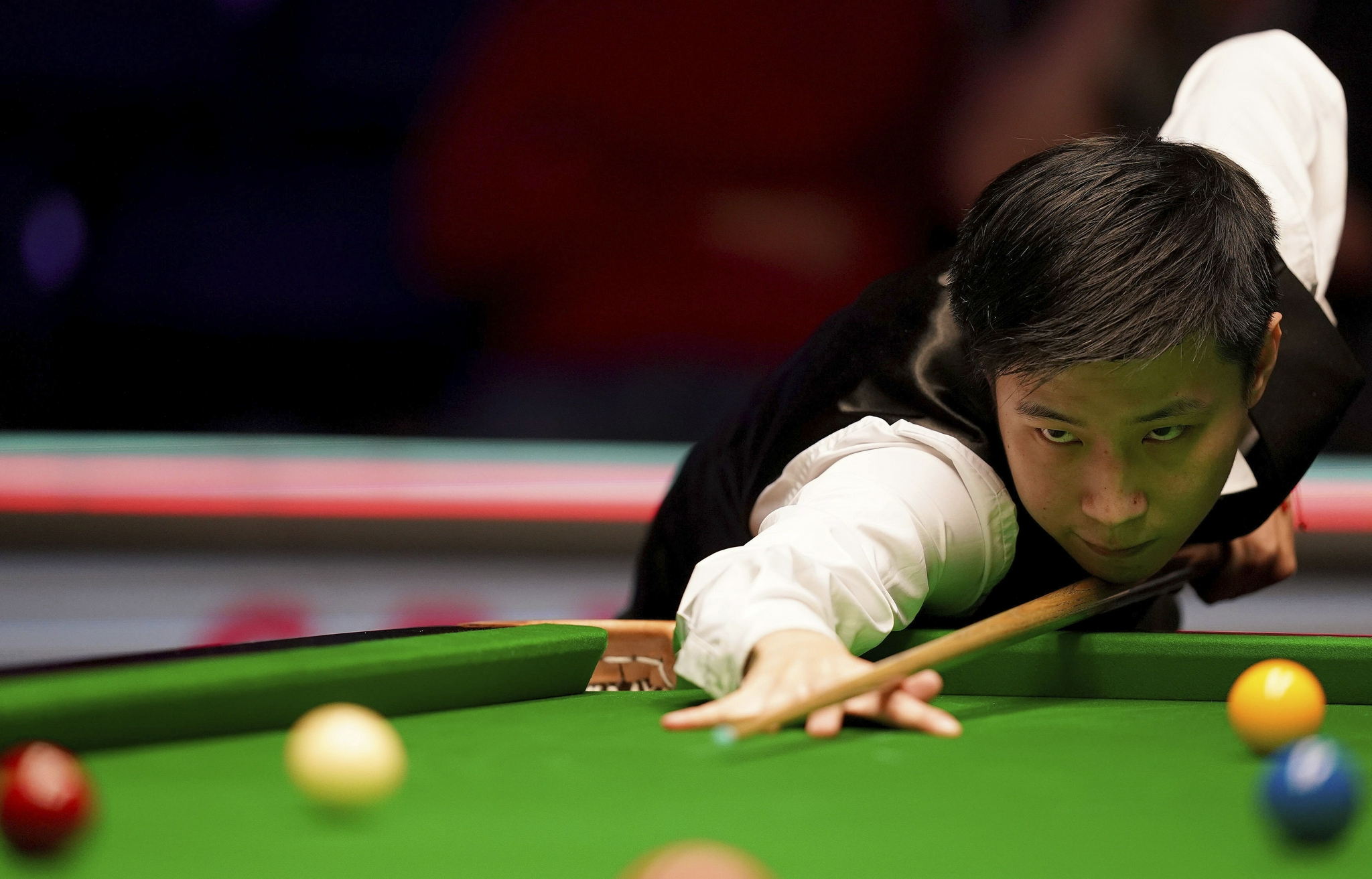 表现几乎是 表现几乎是