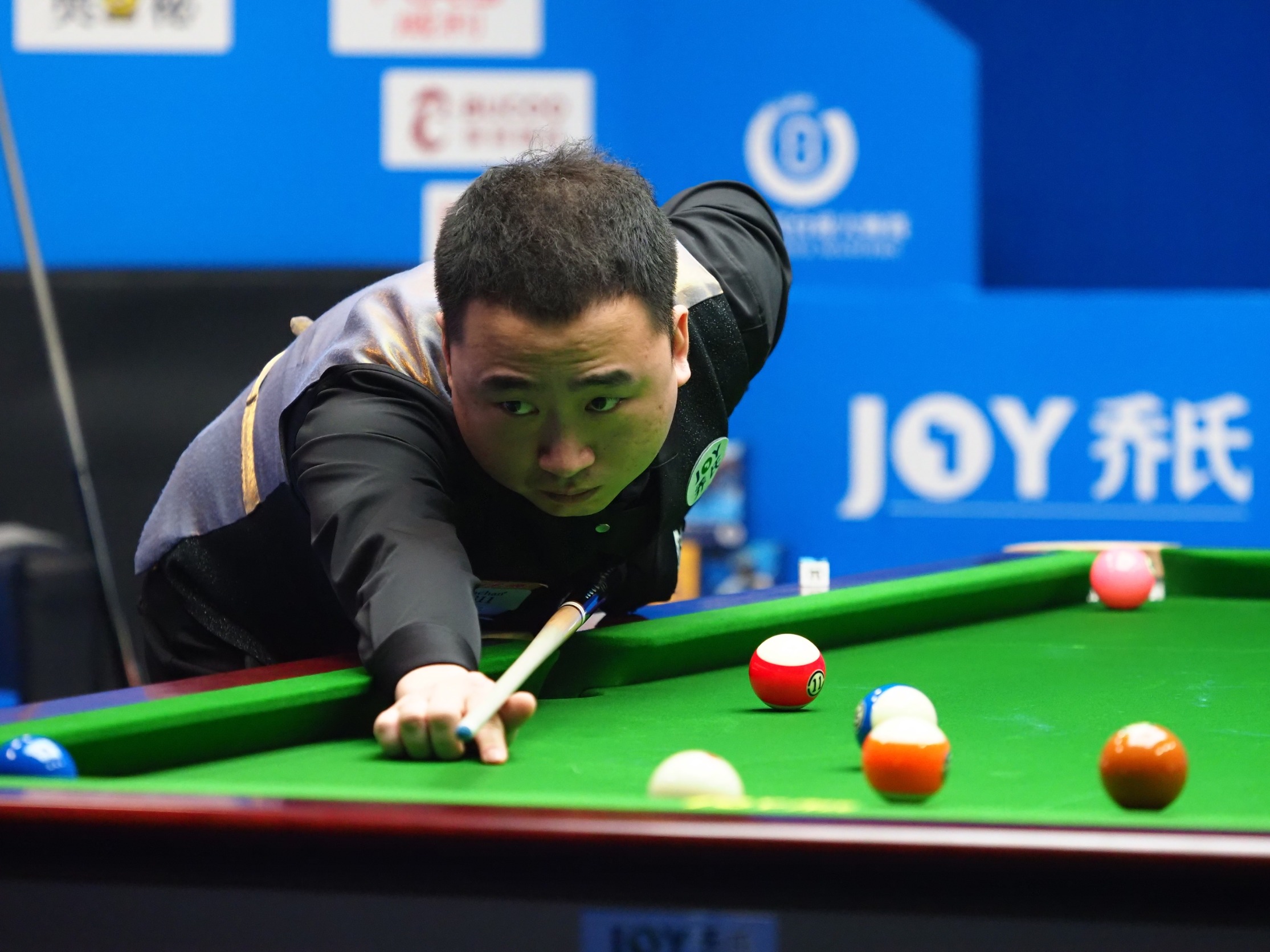 意甲争冠悬 意甲争冠悬