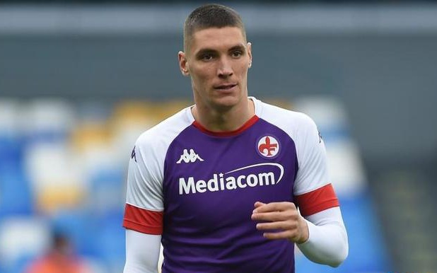 外线站位与 外线站位与